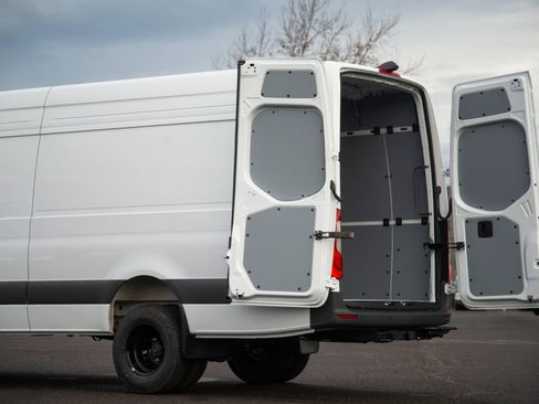 New 2026 Mercedes-Benz Sprinter 3500 image 10