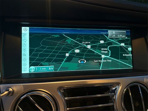 Used 2015 Rolls-Royce Ghost image 39