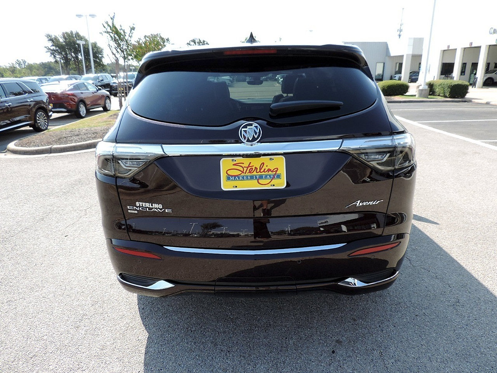Certified 2022 Buick Enclave Avenir w/ Avenir Technology Package AWD/4WD image 6