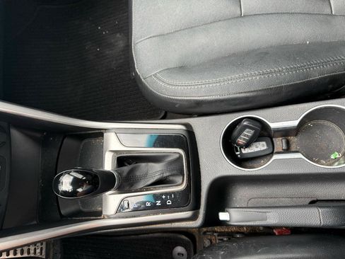Used 2013 Hyundai Elantra GT w/ Touch & Go Pkg FWD image 17