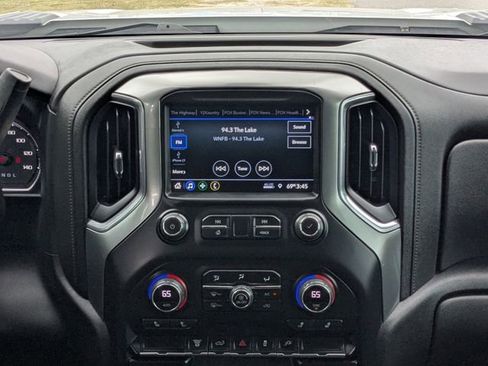 Used 2022 Chevrolet Silverado 2500 LT w/ Fleet Comfort Package AWD/4WD image 16