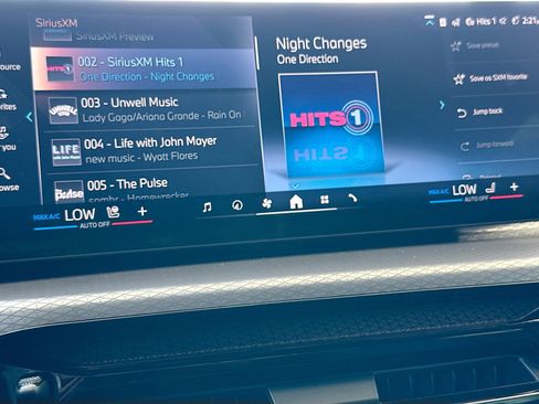 New 2026 BMW 330i Sedan w/ Convenience Package RWD image 12