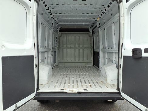 Used 2023 RAM ProMaster 2500 FWD image 18