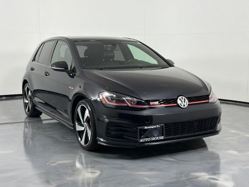 Used 2019 Volkswagen GTI SE FWD image 3