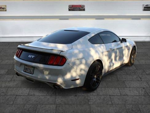 Used 2015 Ford Mustang GT RWD image 7