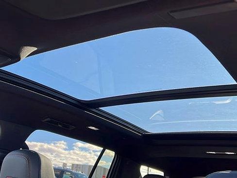 New 2026 Chevrolet Traverse Z71 w/ Enhanced Driving Package image 32