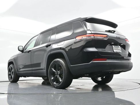 Used 2023 Jeep Grand Cherokee L Laredo AWD/4WD image 44