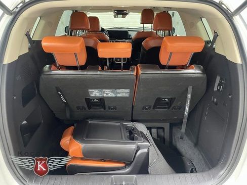 Used 2024 Kia Carnival SX image 25