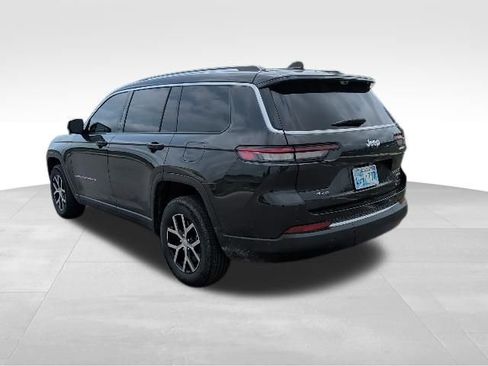 Used 2023 Jeep Grand Cherokee L Limited w/ Luxury Tech Group II AWD/4WD image 5