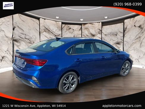 Used 2022 Kia Forte LXS FWD image 6