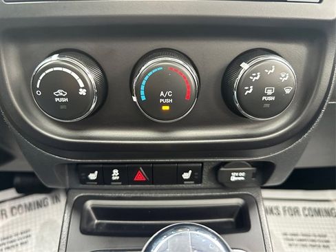 Used 2016 Jeep Patriot High Altitude image 29