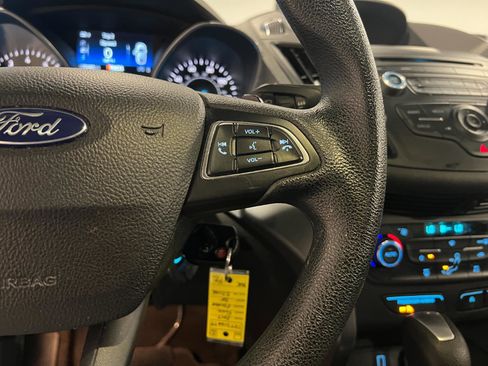 Used 2017 Ford Escape SE AWD/4WD image 15