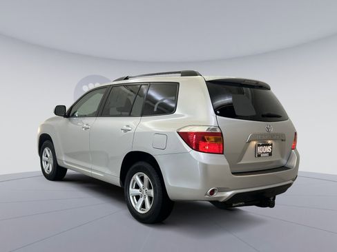 Used 2010 Toyota Highlander 2WD image 7
