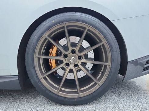 Used 2015 Nissan GT-R Premium image 14
