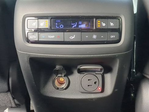 Used 2024 Hyundai Palisade Calligraphy FWD image 18