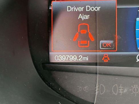 Used 2024 Ford Edge Titanium image 26