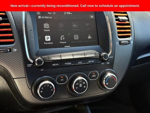 Used 2017 Kia Forte S image 12