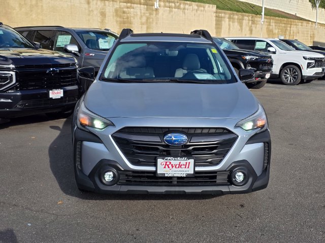 Used 2025 Subaru Outback Premium w/ Popular Package #1A AWD/4WD image 2