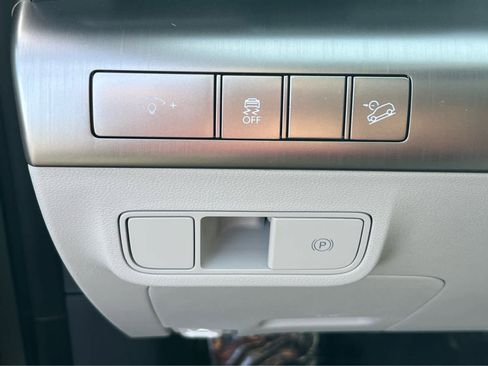 Certified 2026 Hyundai Kona SEL Sport image 31