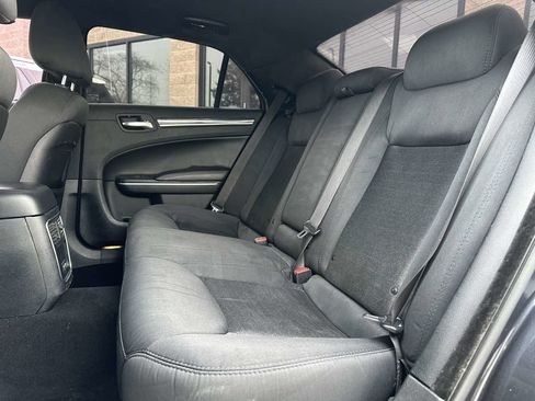 Used 2019 Chrysler 300 Touring w/ Sport Appearance Package image 45