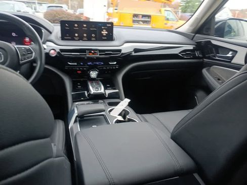 Used 2023 Acura MDX SH-AWD image 22