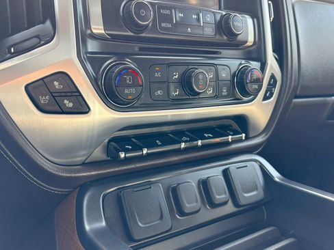 Used 2014 GMC Sierra 1500 SLT w/ SLT Crew Cab Value Package image 23