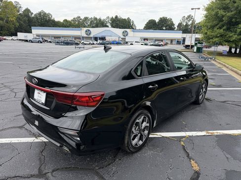 Used 2020 Kia Forte LXS FWD image 5