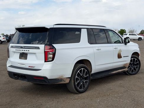 Used 2022 Chevrolet Suburban RST w/ Luxury Package AWD/4WD image 4