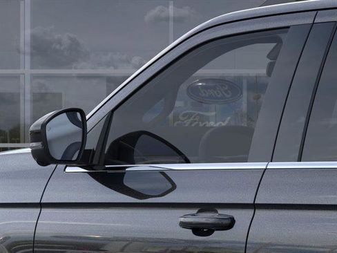 New 2026 Ford Expedition Active image 22