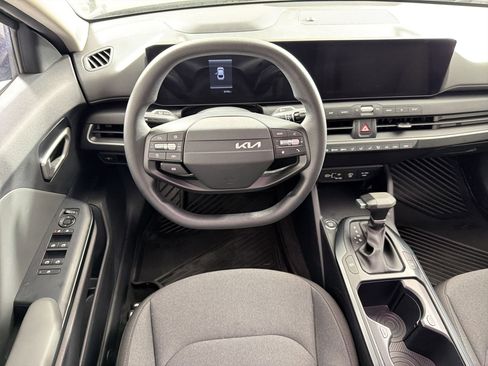 Used 2025 Kia K4 FWD image 26