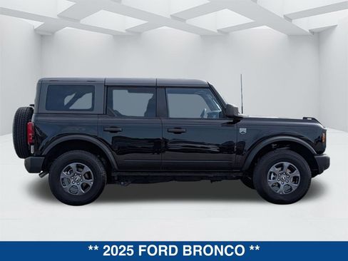 Certified 2025 Ford Bronco Big Bend image 3