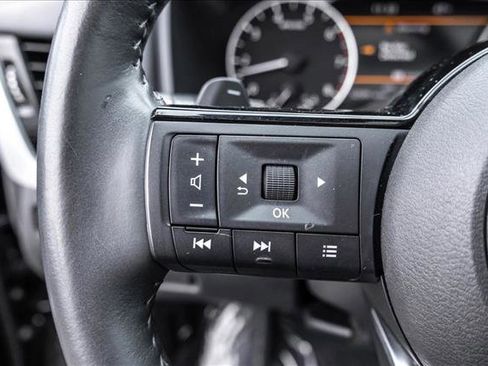 Used 2022 Nissan Rogue SL w/ SL Premium Package image 14