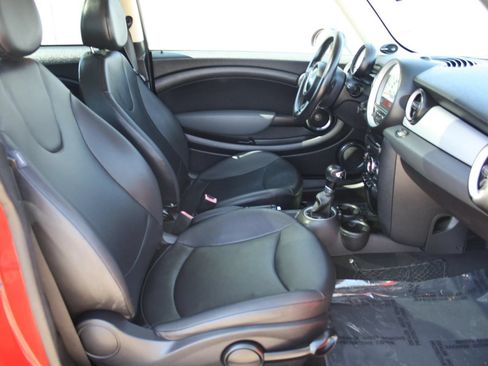 Used 2011 MINI Cooper Hardtop FWD image 6