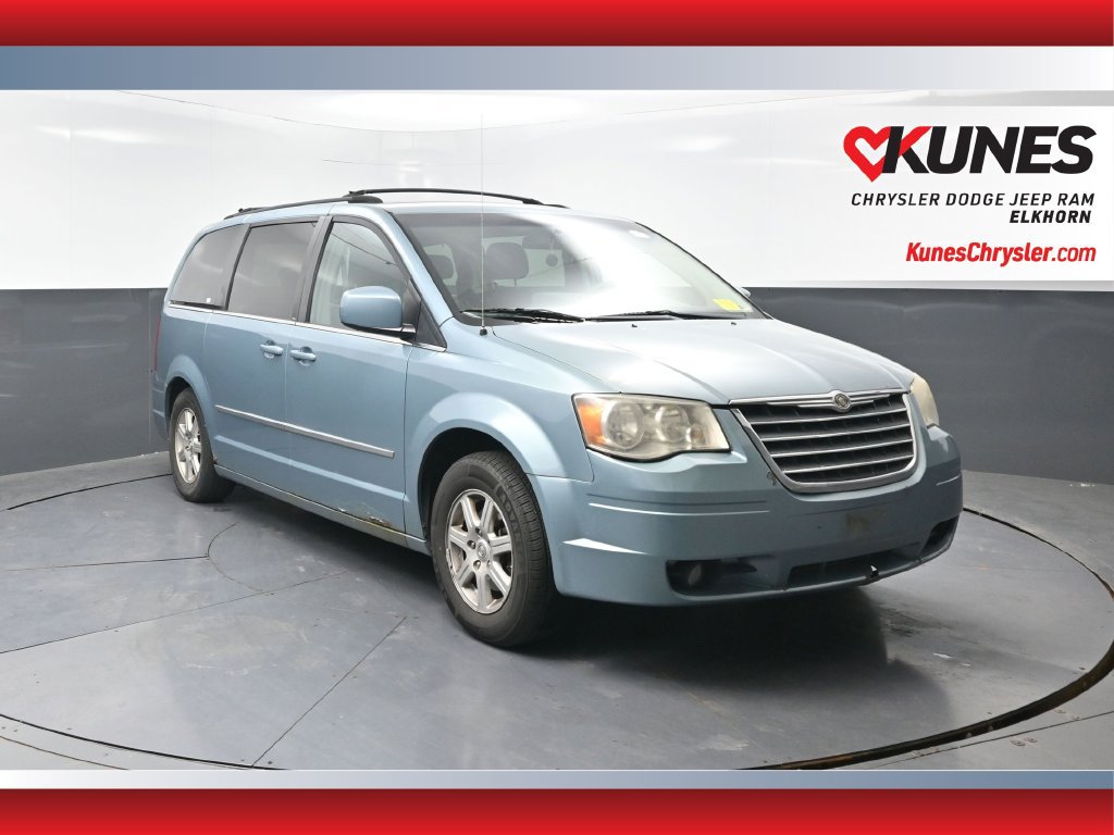 Used 2010 Chrysler Town & Country Touring FWD image 1