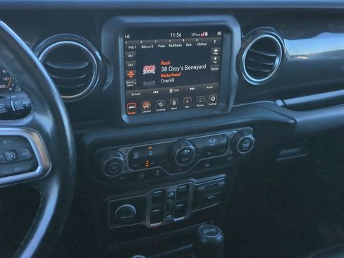 Used 2021 Jeep Wrangler Unlimited Sahara image 28