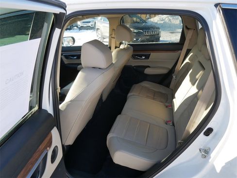 Used 2018 Honda CR-V Touring image 11