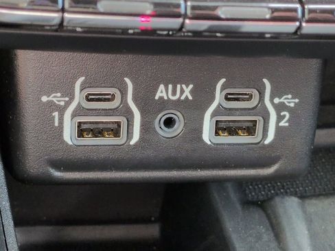 Certified 2023 Dodge Durango R/T image 23