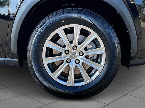 Used 2017 Lexus NX 200t FWD image 10