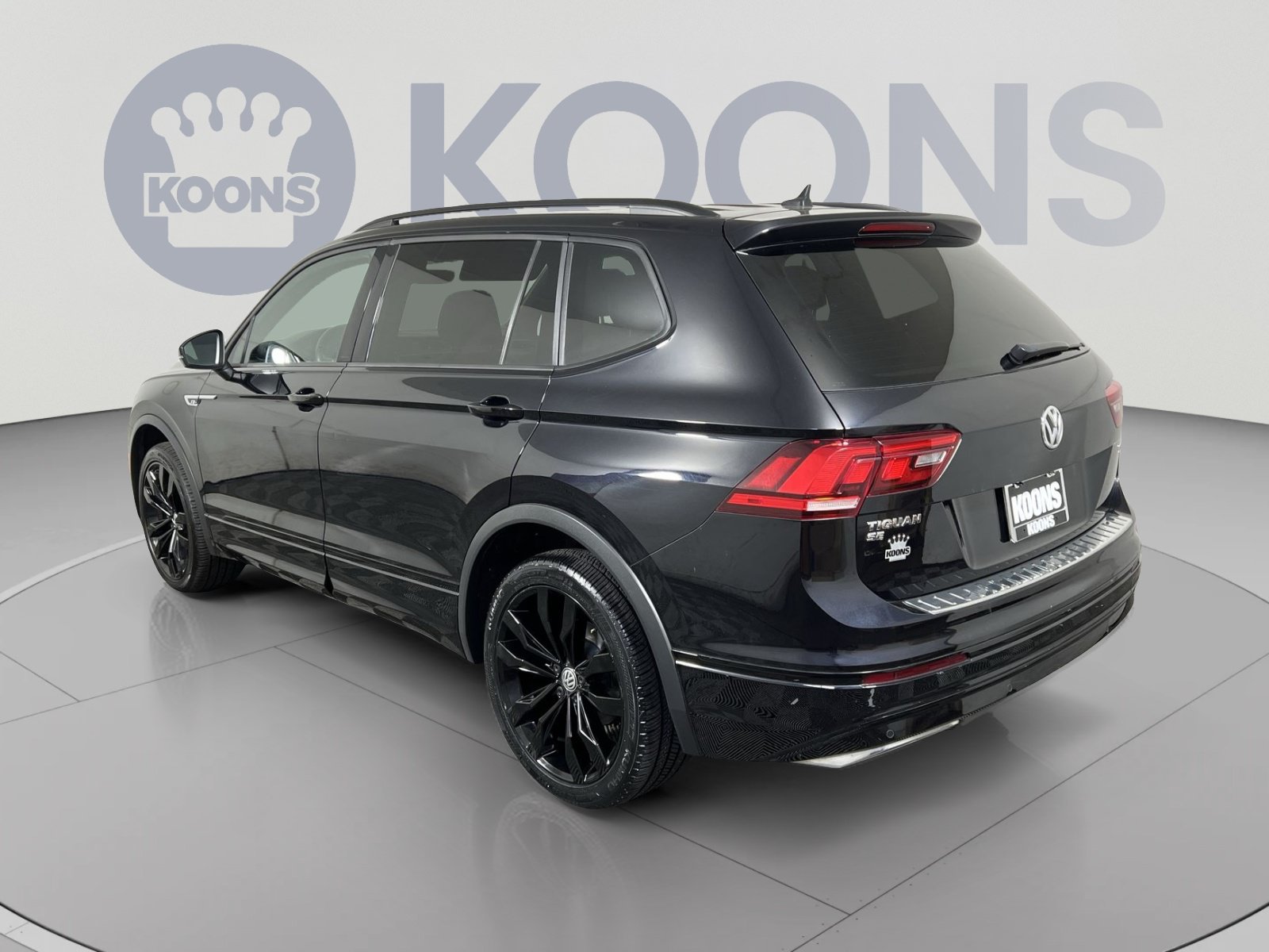 Used 2021 Volkswagen Tiguan SE R-Line AWD/4WD image 8