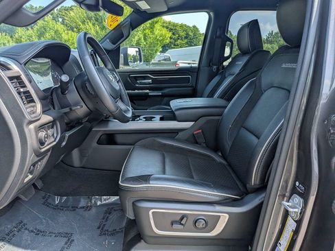 Used 2023 RAM 1500 Laramie RWD image 19