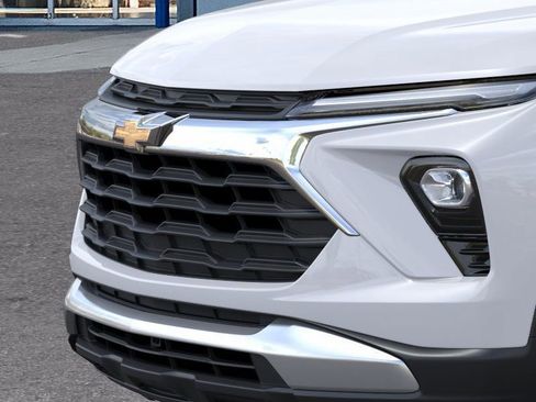 New 2026 Chevrolet TrailBlazer LT w/ LT Cold Weather Package AWD/4WD image 13