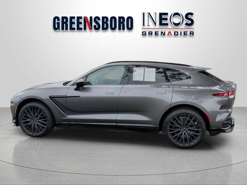 Used 2025 Aston Martin DBX 707 AWD/4WD image 2