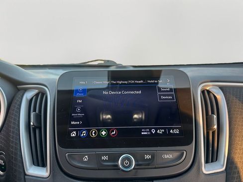 Used 2024 Chevrolet Malibu LT image 15