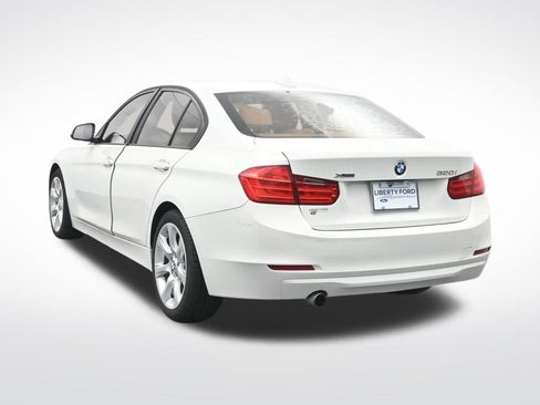 Used 2014 BMW 320i xDrive Sedan image 9