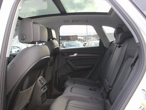 Used 2023 Audi Q5 2.0T Premium image 23