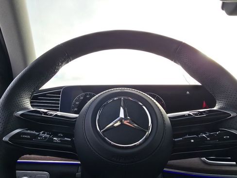 Used 2026 Mercedes-Benz GLS 450 GLS 450 image 31