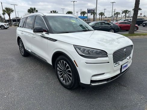 Certified 2022 Lincoln Aviator Reserve w/ Elements Package Plus image 8