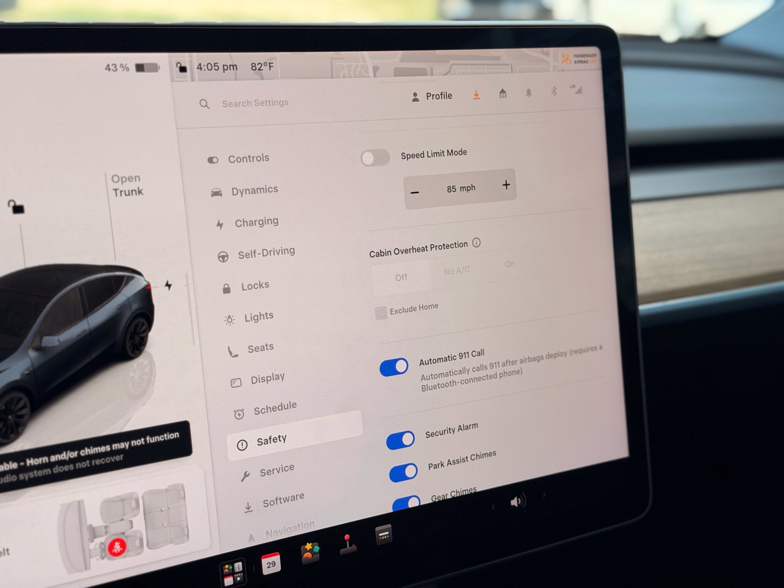 Used 2024 Tesla Model Y Long Range RWD image 44