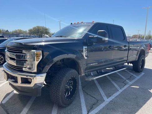 Used 2019 Ford F350 Lariat w/ Lariat Ultimate Package image 2