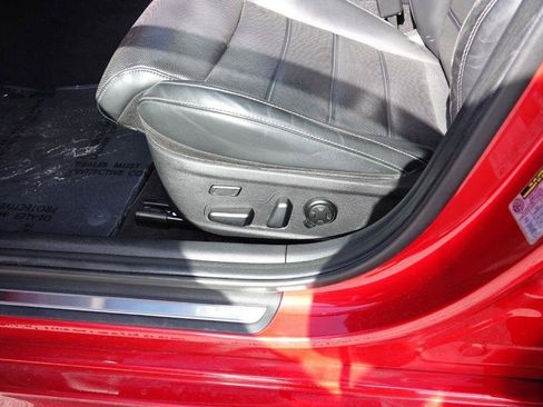 Used 2018 Kia Stinger GT2 image 14